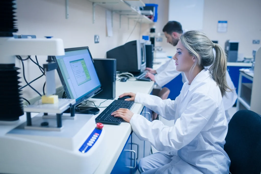Scientist using a best Laboratory Information Management System to automate lab workflows.